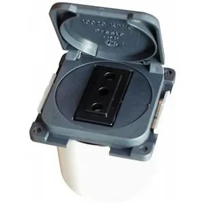 PRESA 230V ITALIANA CON COPERCHIO MARRONE MP22I/M